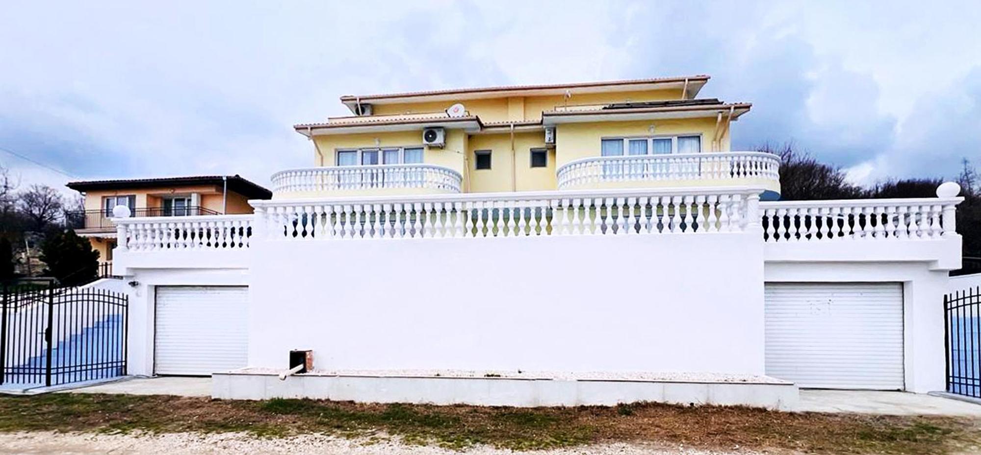 Villa Sorento Italian Neoclassica Balčik Exteriér fotografie